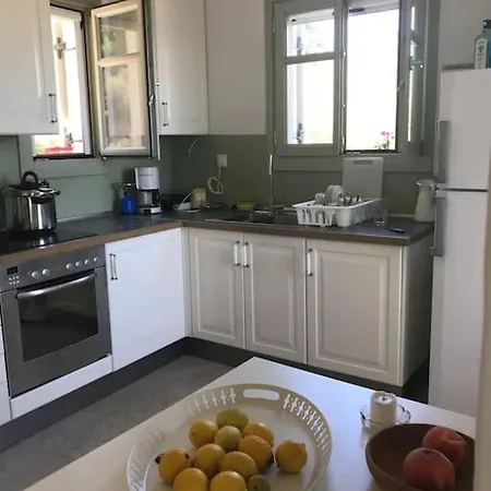 Thymari House Holiday home *